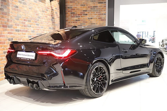 BMW M4 10 of 19