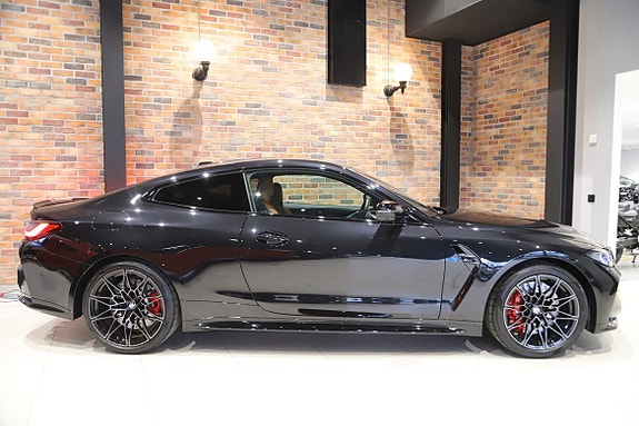 BMW M4 9 of 19