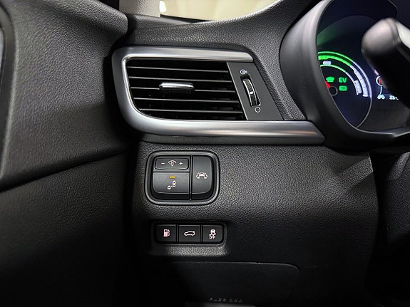 Kia Optima 12 of 27