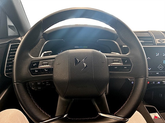 DS DS 7 Crossback 7 of 17