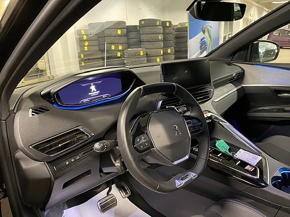 Peugeot 5008 5 of 22