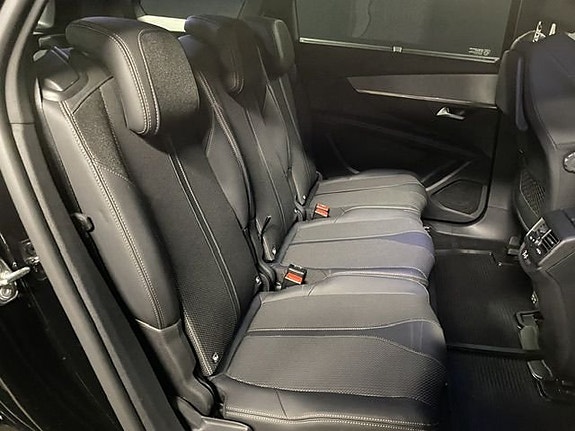Peugeot 5008 14 of 22