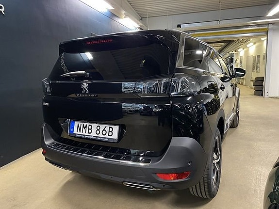 Peugeot 5008 3 of 22