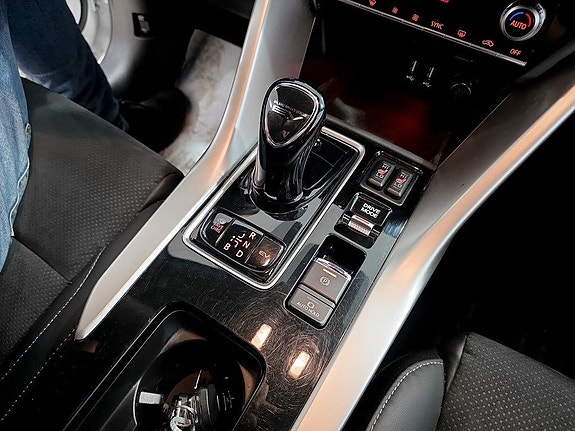 Mitsubishi Eclipse Cross 11 of 15
