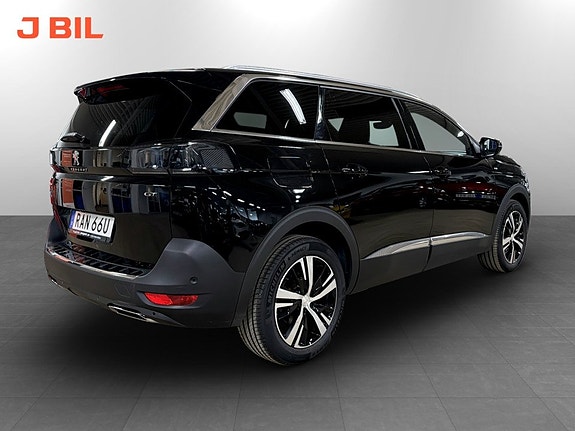 Peugeot 5008 3 of 15