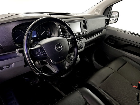 Opel Vivaro 2 of 14