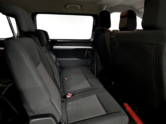 Citroen E-SpaceTourer 9 of 18