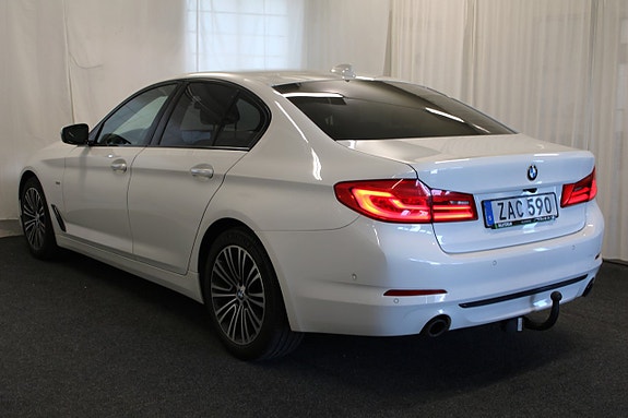 BMW 520 8 of 30