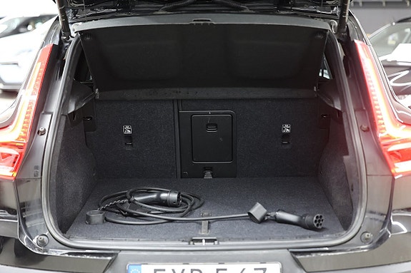 Volvo XC40 9 of 22