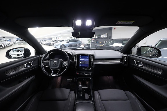 Volvo XC40 12 of 22