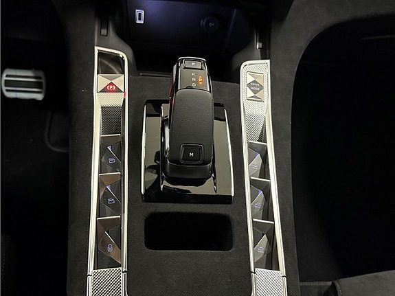 DS DS 7 Crossback 17 of 18