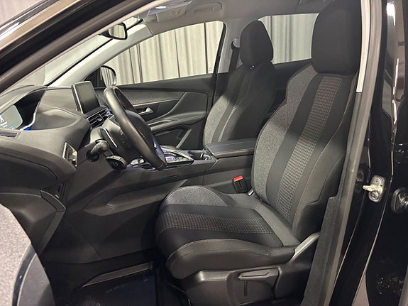 Peugeot 3008 6 of 12