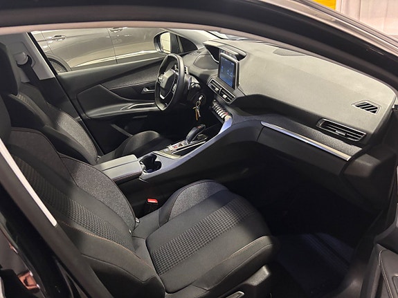 Peugeot 3008 11 of 12