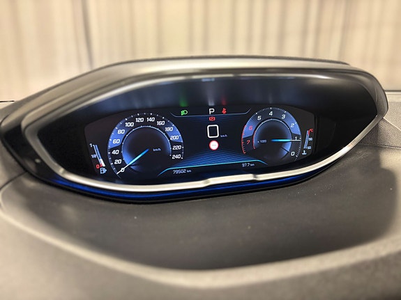 Peugeot 3008 8 of 12