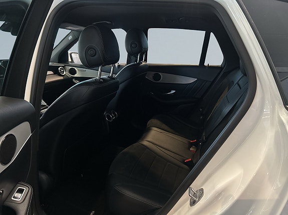 Mercedes-Benz GLC350 e 13 of 19