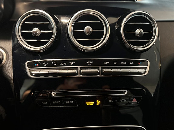Mercedes-Benz GLC350 e 17 of 19