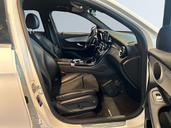 Mercedes-Benz GLC350 e 10 of 19