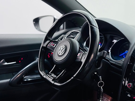 Volkswagen Scirocco 4 of 5