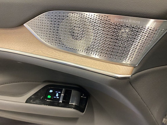 Volvo EX90 12 of 12