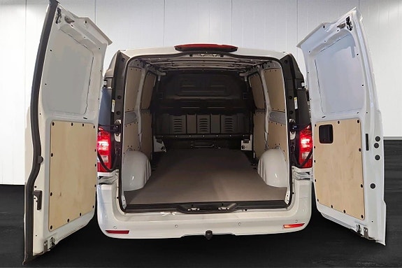 Mercedes-Benz Vito 119 9 of 18