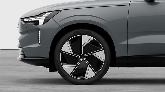 Volvo EX90 7 of 19