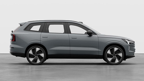 Volvo EX90 4 of 5