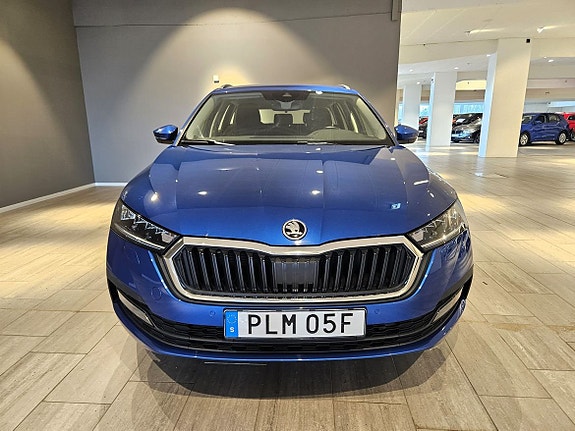 Skoda Octavia 3 of 5