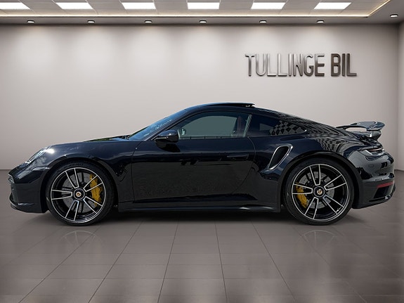 Porsche 911 2 of 5