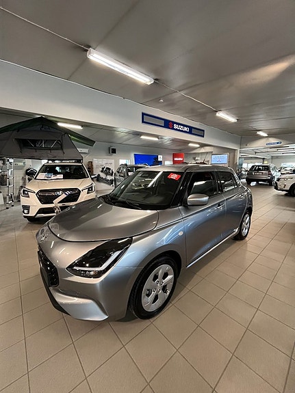 Suzuki Swift 3 of 5