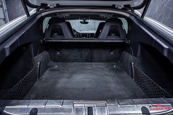 Porsche Panamera 19 of 27