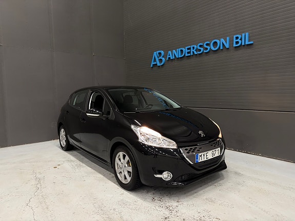 Peugeot 208 4 of 5