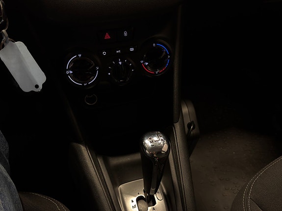 Peugeot 208 22 of 23