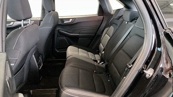 Ford Kuga 5 of 9
