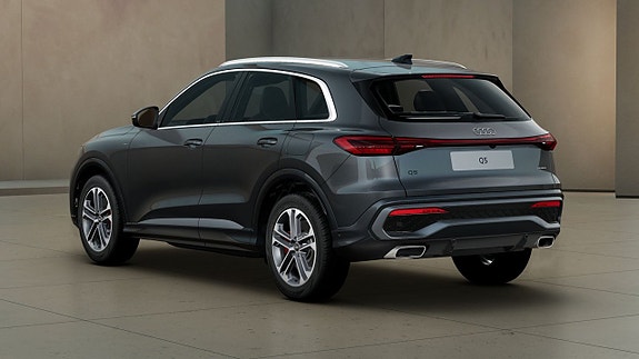 Audi Q5 2 of 5