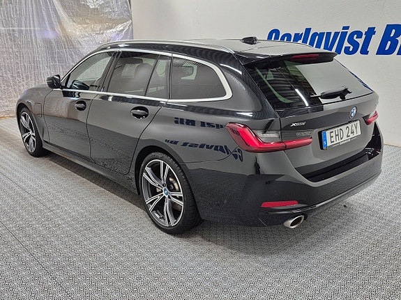 BMW 330e 3 of 10