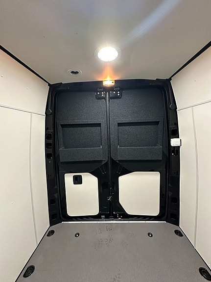 Mercedes-Benz Sprinter 319 13 of 29
