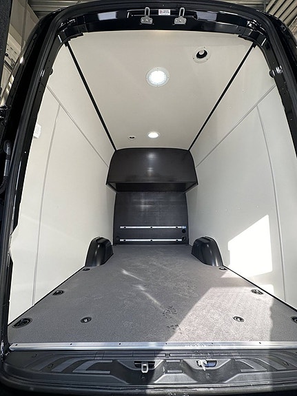 Mercedes-Benz Sprinter 319 10 of 29