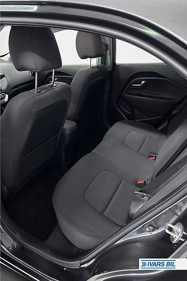Kia Rio 5 of 5