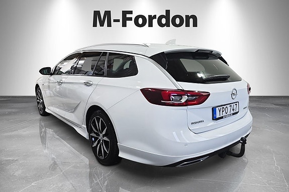 Opel Insignia 3 of 5