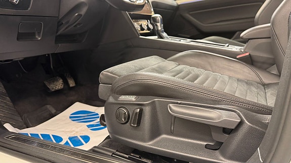 Volkswagen Passat 11 of 19