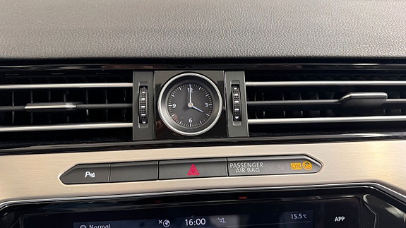 Volkswagen Passat 18 of 19