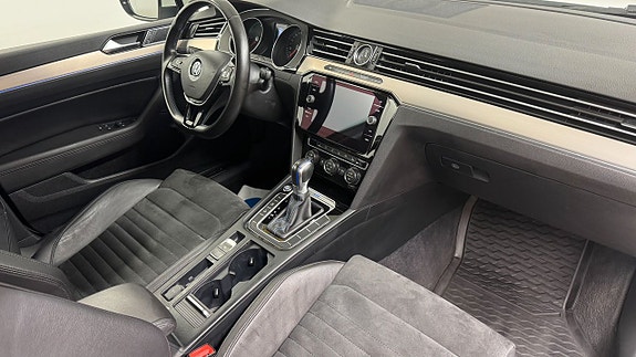 Volkswagen Passat 8 of 19