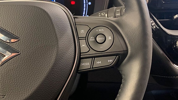 Suzuki Swace 12 of 19