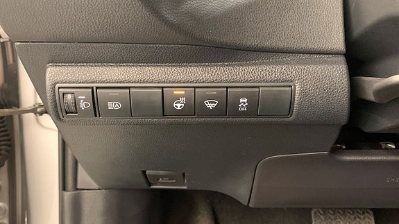Suzuki Swace 10 of 19