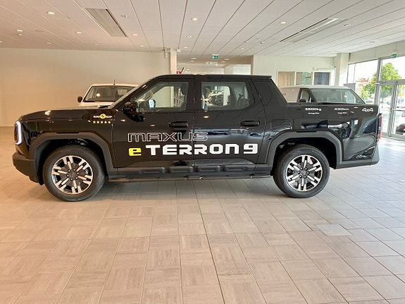 Maxus eTerron9 2 of 16