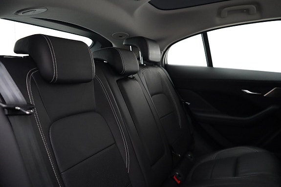 Jaguar I-PACE 8 of 23