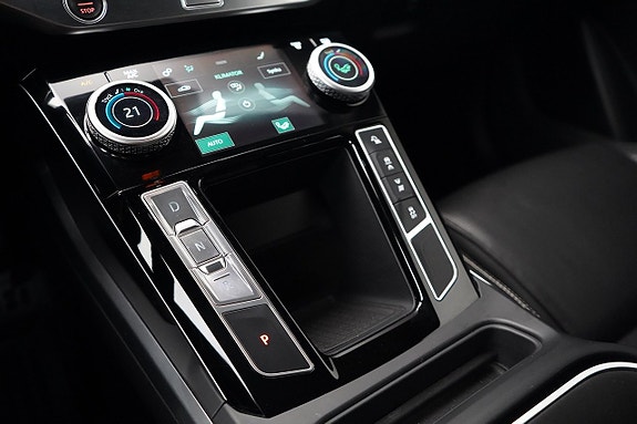 Jaguar I-PACE 13 of 23