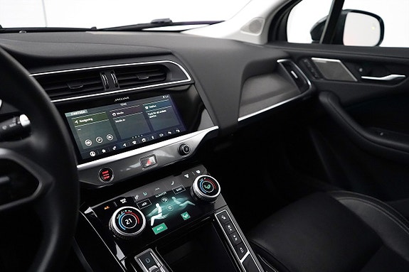 Jaguar I-PACE 10 of 23