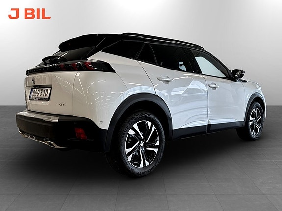 Peugeot 2008 4 of 5