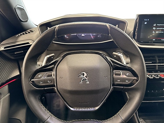 Peugeot 2008 8 of 16
